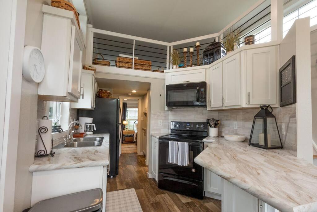 ניו בראונפלס Pet Friendly Tiny House Rental With New Access To Guadalupe River Nbtx מראה חיצוני תמונה